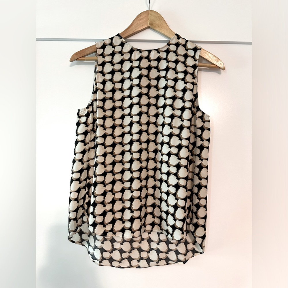 Banana Republic tank blouse in cream and black, size XS